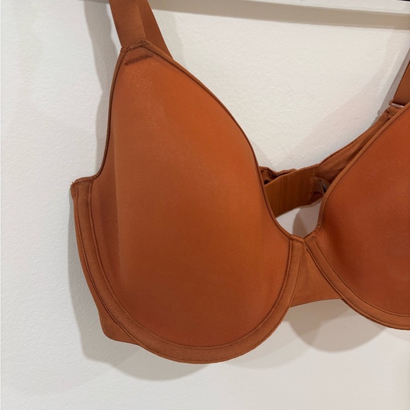 SKIMS Weightless Demi Bra - Picture 4 of 6